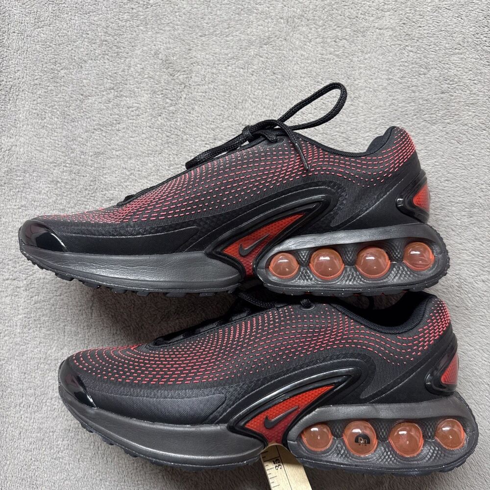 NIB Mens Nike Air Max DN ES Black/Black-Black Running Shoes HV5235-002 Size 11